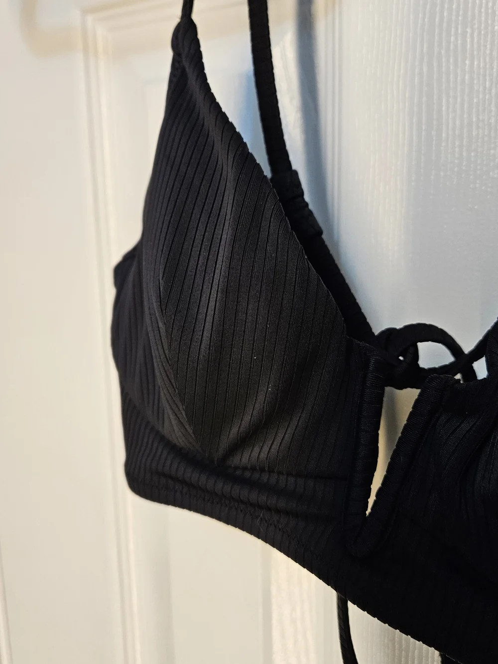 Shade & Shore 34B Ribbed Lined Adjustable Tie Back Bikini Top Black Underwire